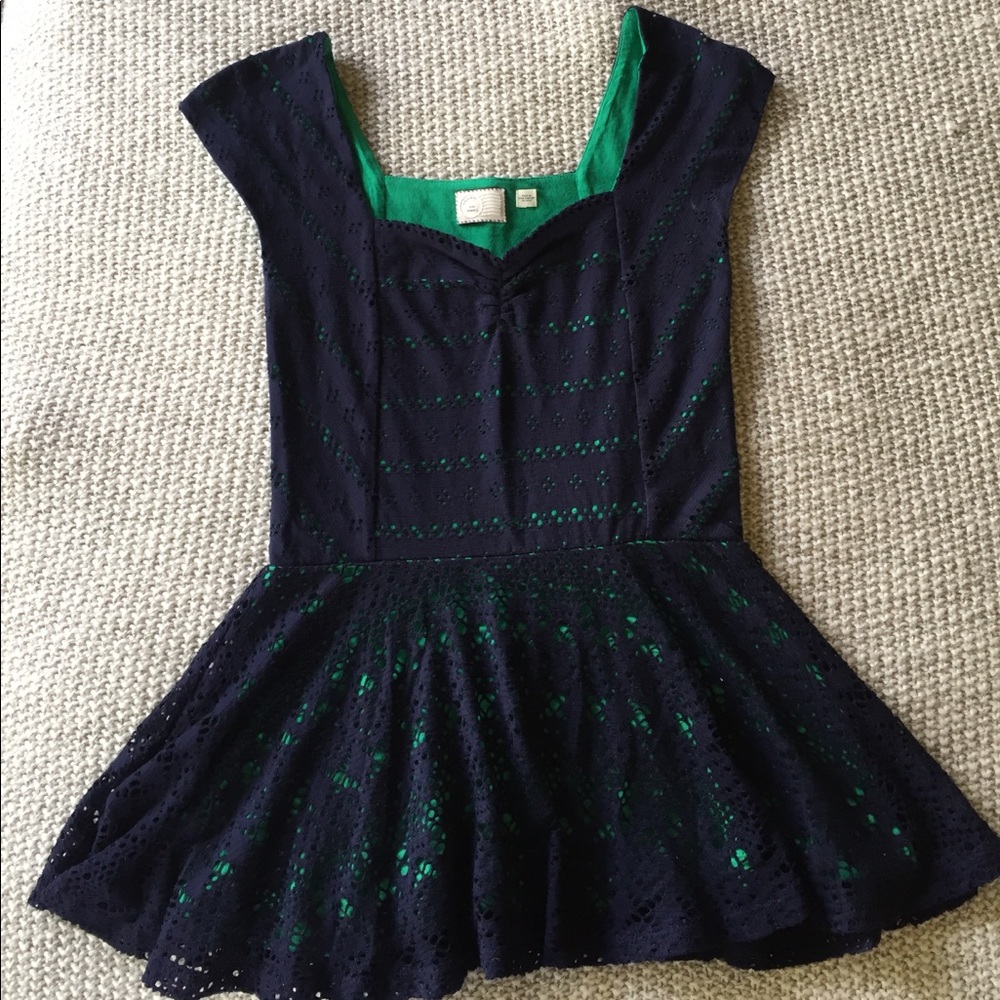 Flare sweetheart neckline blouse