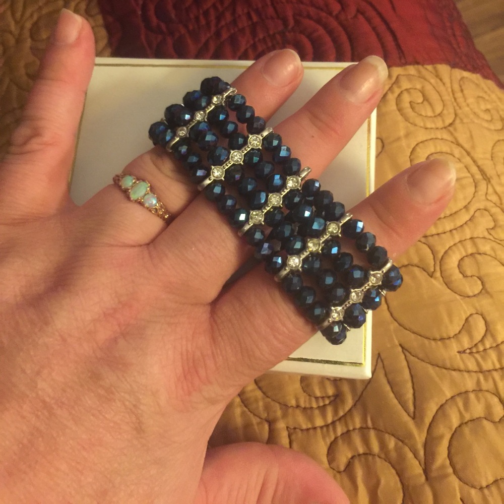 GIFTED W/DRESS 👗 PURCHASE Blu/slv beaded brclt 💎