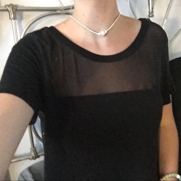 Black longer crop top - Picture 2 of 2
