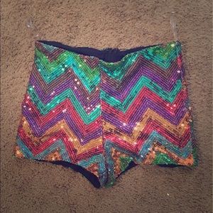 High waste sequence shorts