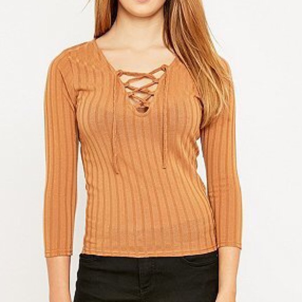UO // NWT burnt orange ribbed lace up top