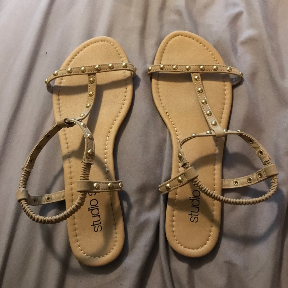 Nude sandals with gold studs