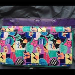 🌎💕Cute Travel Wallet!💕🌎