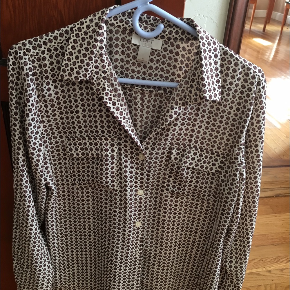 Buttoned collared Loft blouse