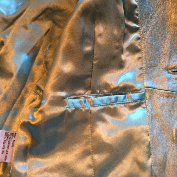 Leather jacket - Picture 5 of 6