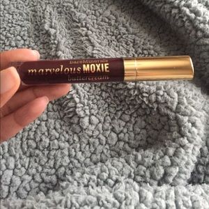 bareMinerals Marvelous Moxie buttercream