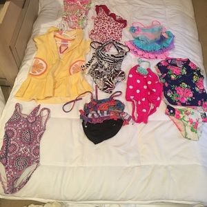 Lot of girls 3T bathing suits.