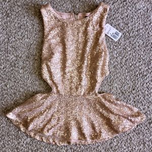 gold sequenced tank top sz medium