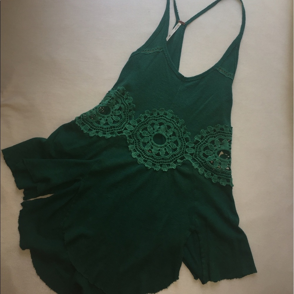 •NWOT• Free People Crochet/Lace Cut Out Tank🌿