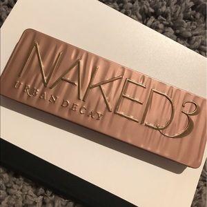 Naked 3 pallet // 100% authentic