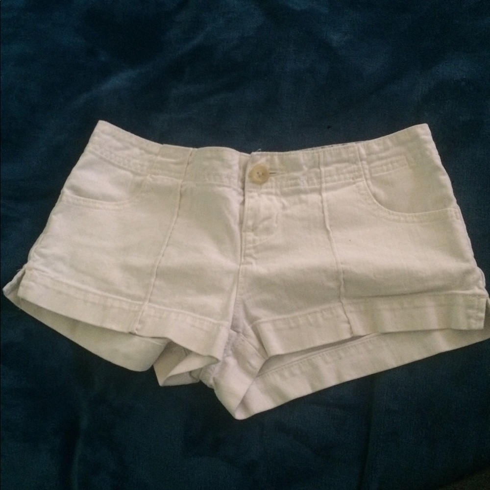 GAP white denim shorts