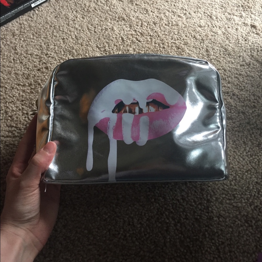Kylie Cosmetics Makeup Bag.💄