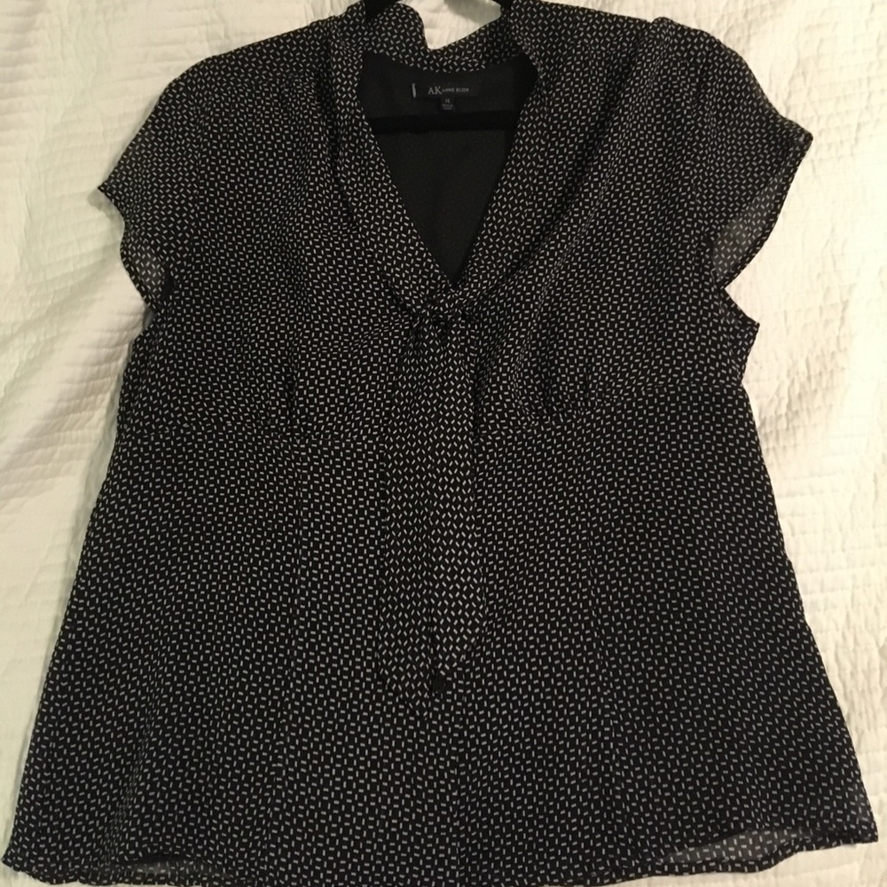 Anne Klein sheer layered top, size 14