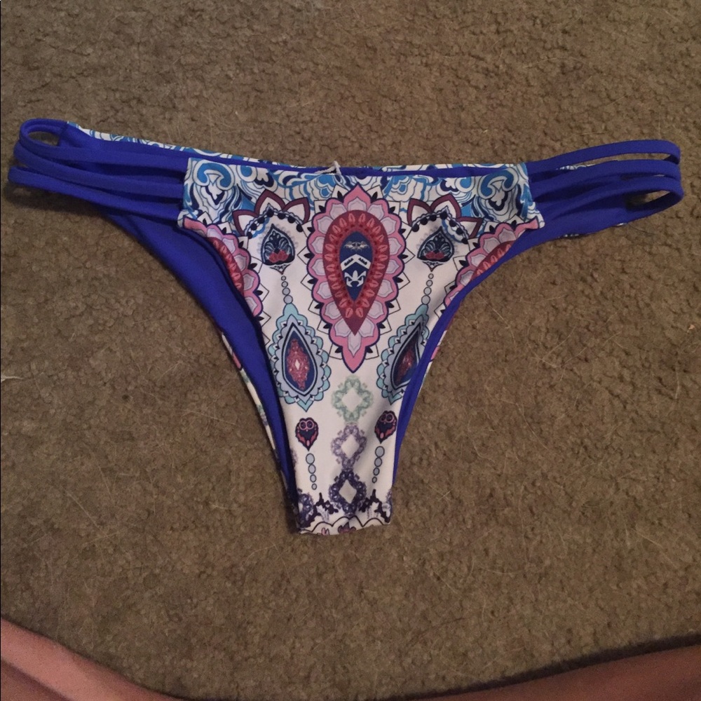 Bikini bottoms