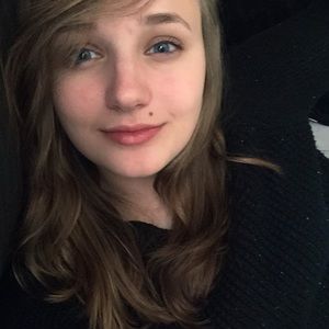 Meet your Posher, Desiree