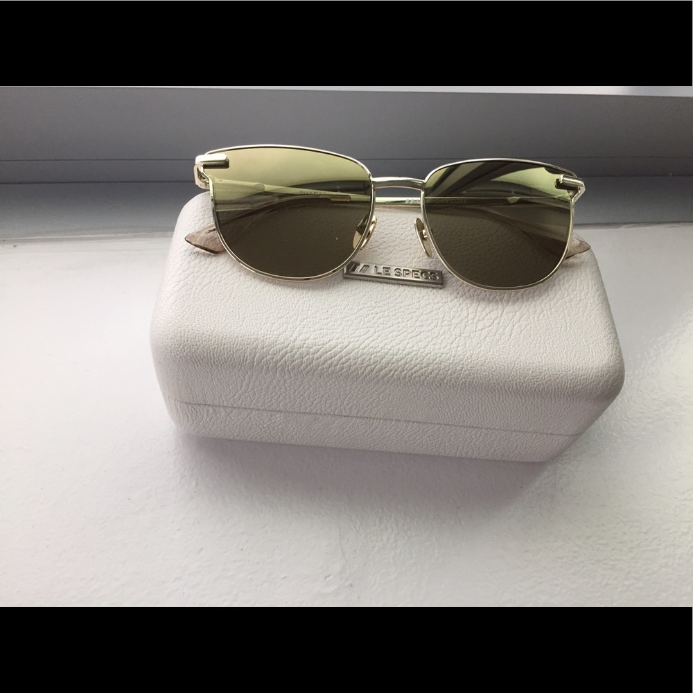 Le Specs Luxe Pharaoh Metal Frame Sunglasses: Gold