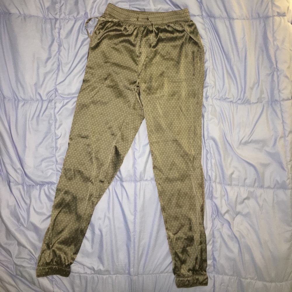 Gray patterned silky joggers