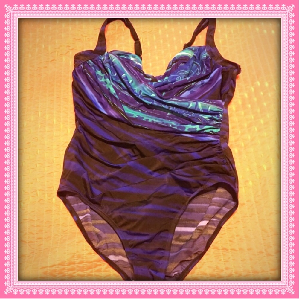 Kirkland swimsuit size 18 black blue and green EUC