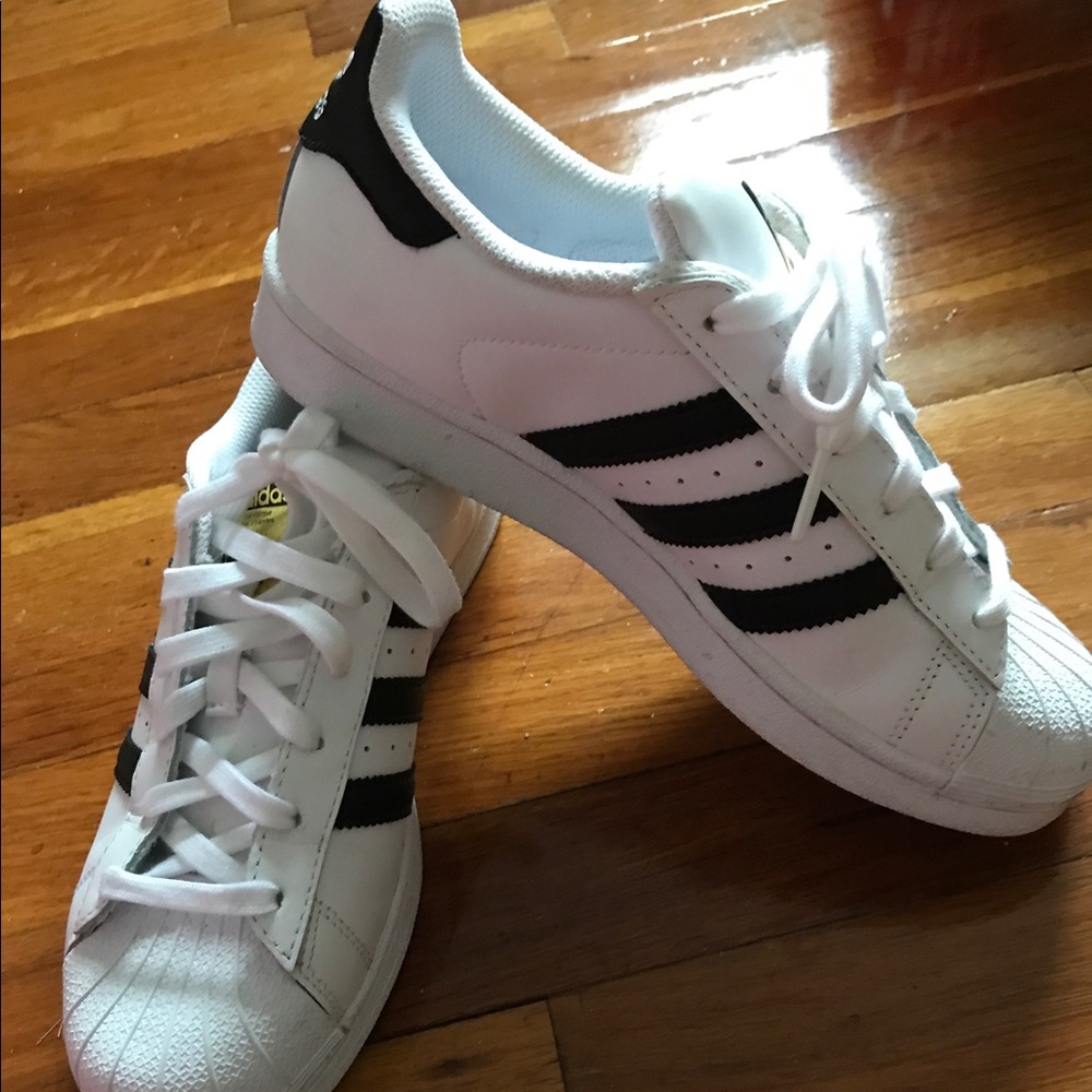 Adidas Superstar Sneakers