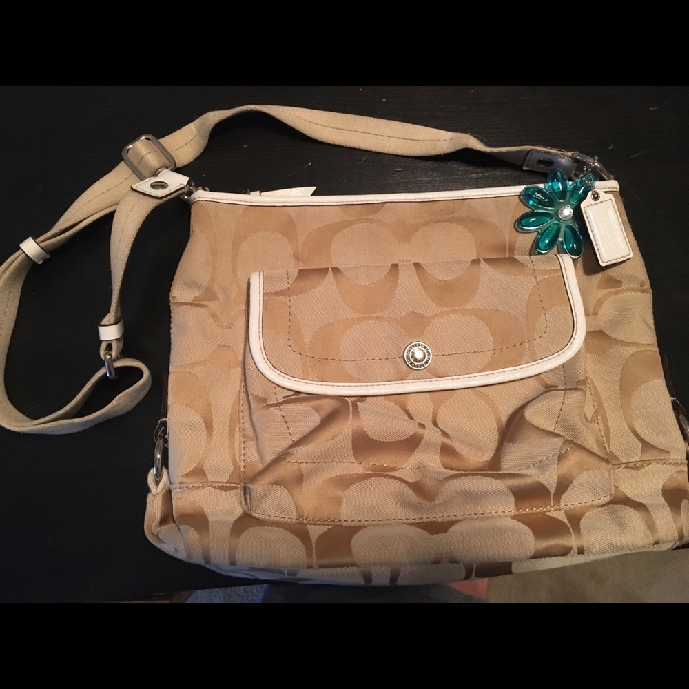 Coach purse - tan, classic