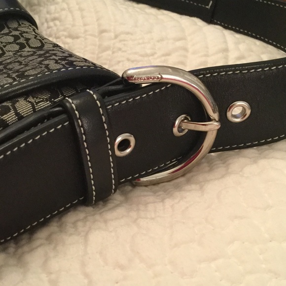 **SOLD** Authentic Hobo Coach Bag - Picture 6 of 7