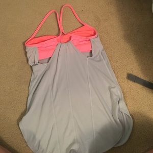 Lululemon tank