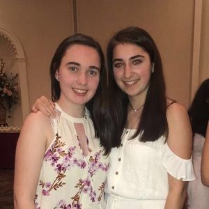 Meet your Posher, Julia