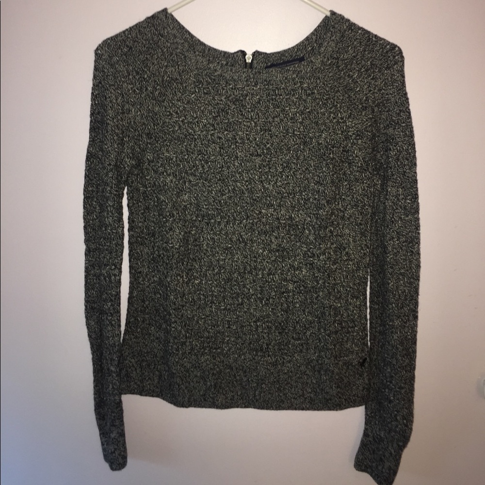 American Eagle Heathered Grey Sweater