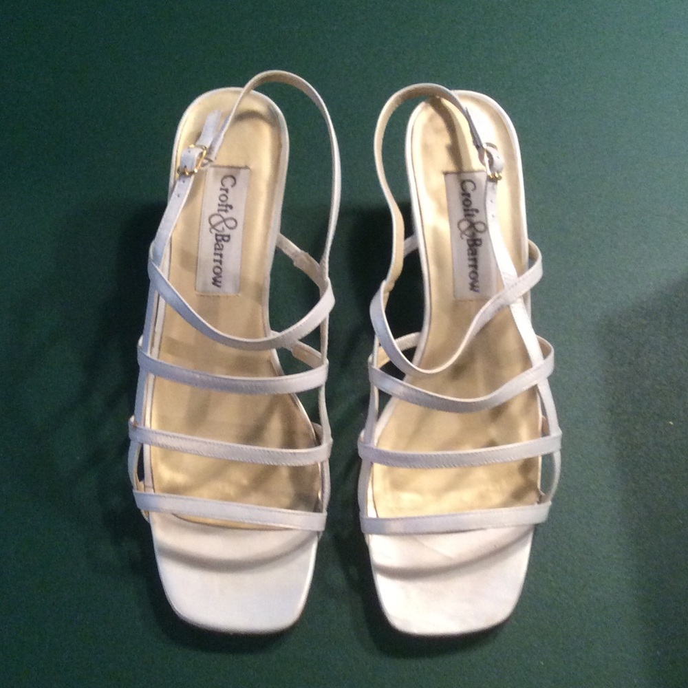 Craft and barrow white short heels