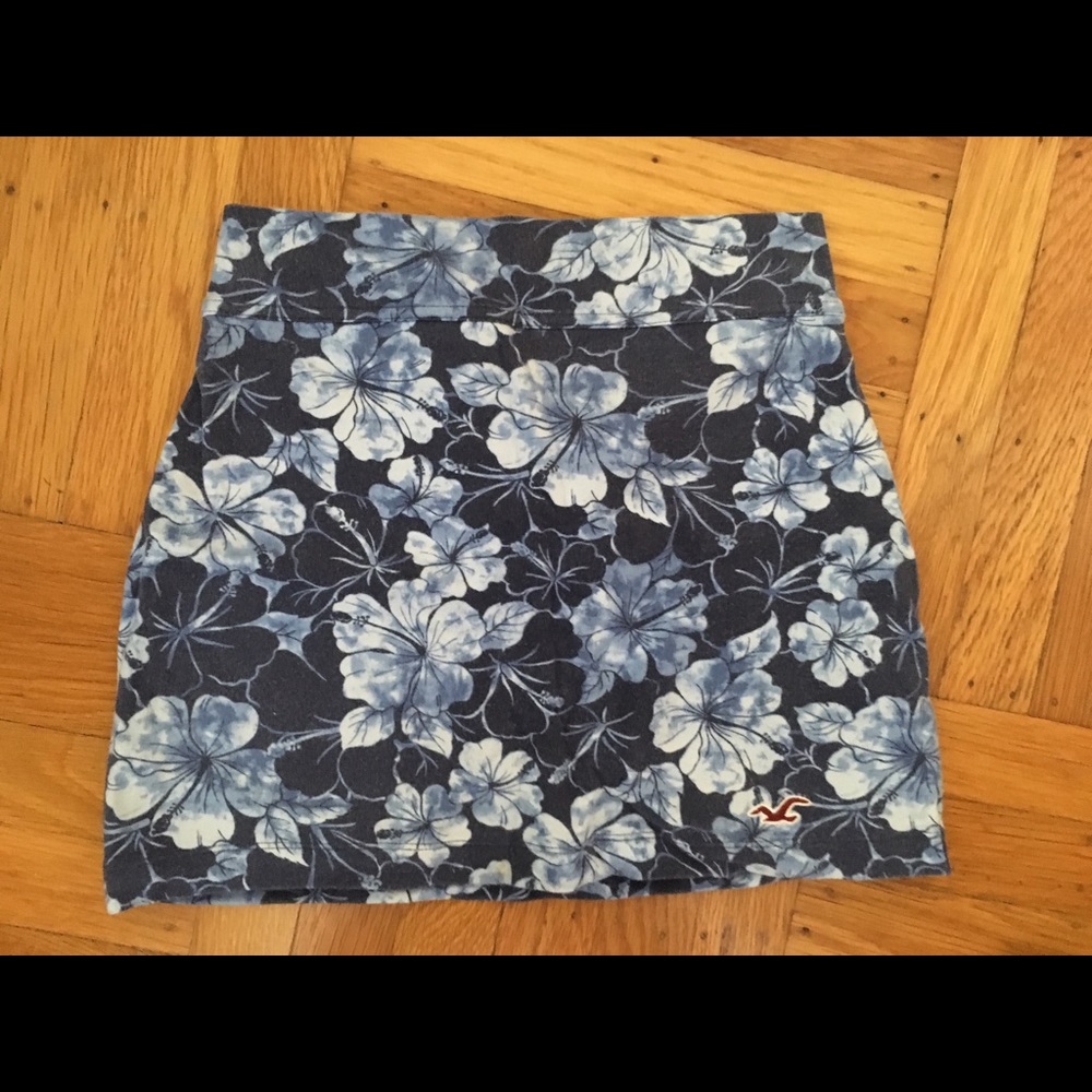 Hollister skirt