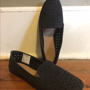 Old navy eyelet flats