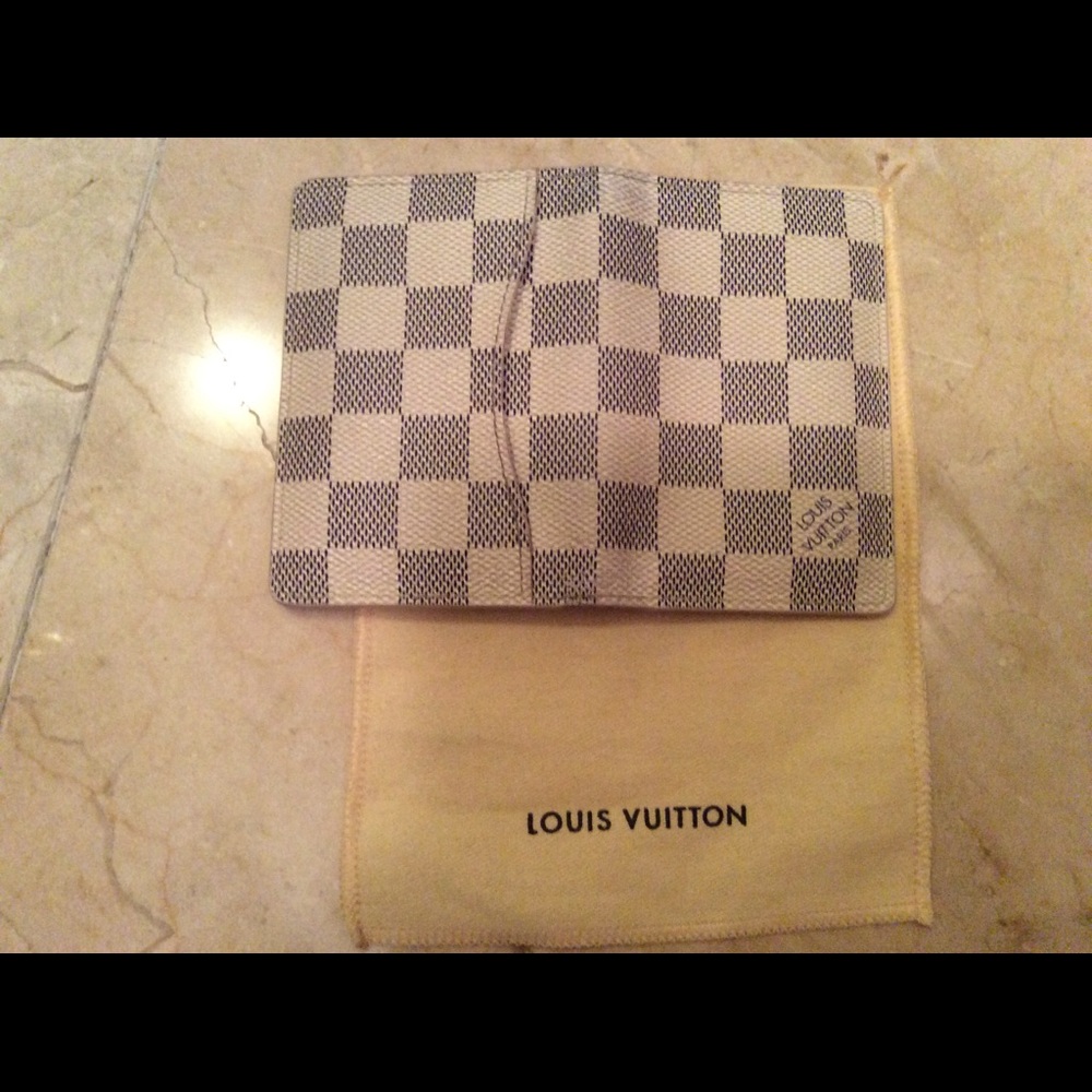 SOLD! Louis Vuitton authentic card holder in azur