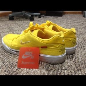 Supreme Nike SB QS