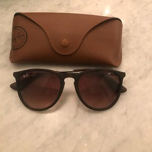 ERIKA RAYBANS in matte brown.