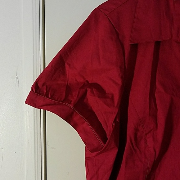 Maroon button down top sz XL - Picture 3 of 4