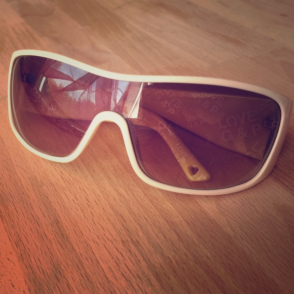 Juicy Couture Accessories - Juicy Couture Visor Sunnies