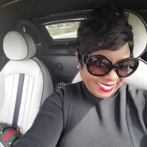 Meet your Posher, Deshonda