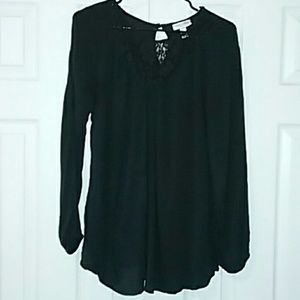 Price to sell!!! Liz Lange Maternity Top