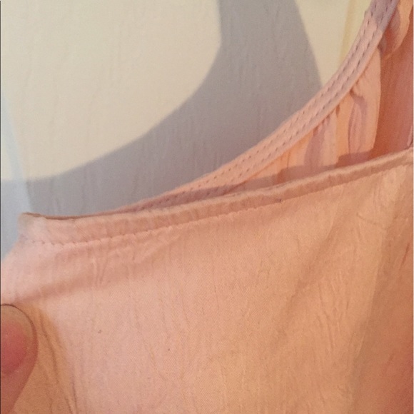 V-Neck Criss Cross Crop Top Tank - Picture 4 of 7