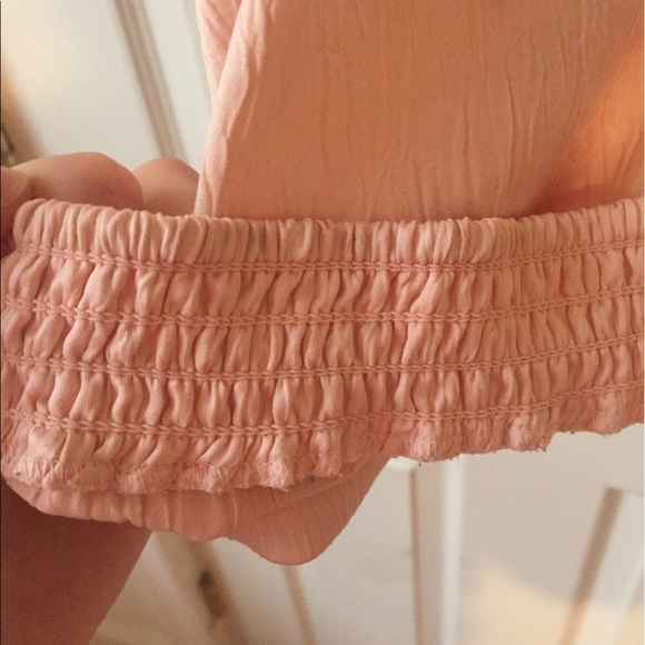 V-Neck Criss Cross Crop Top Tank - Picture 7 of 7