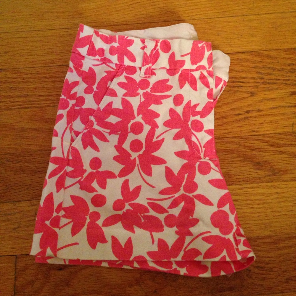 Girls crewcuts pink and white flower shorts