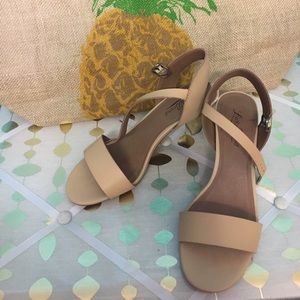 **PRICE DROP** Sandals-Lucky Brand