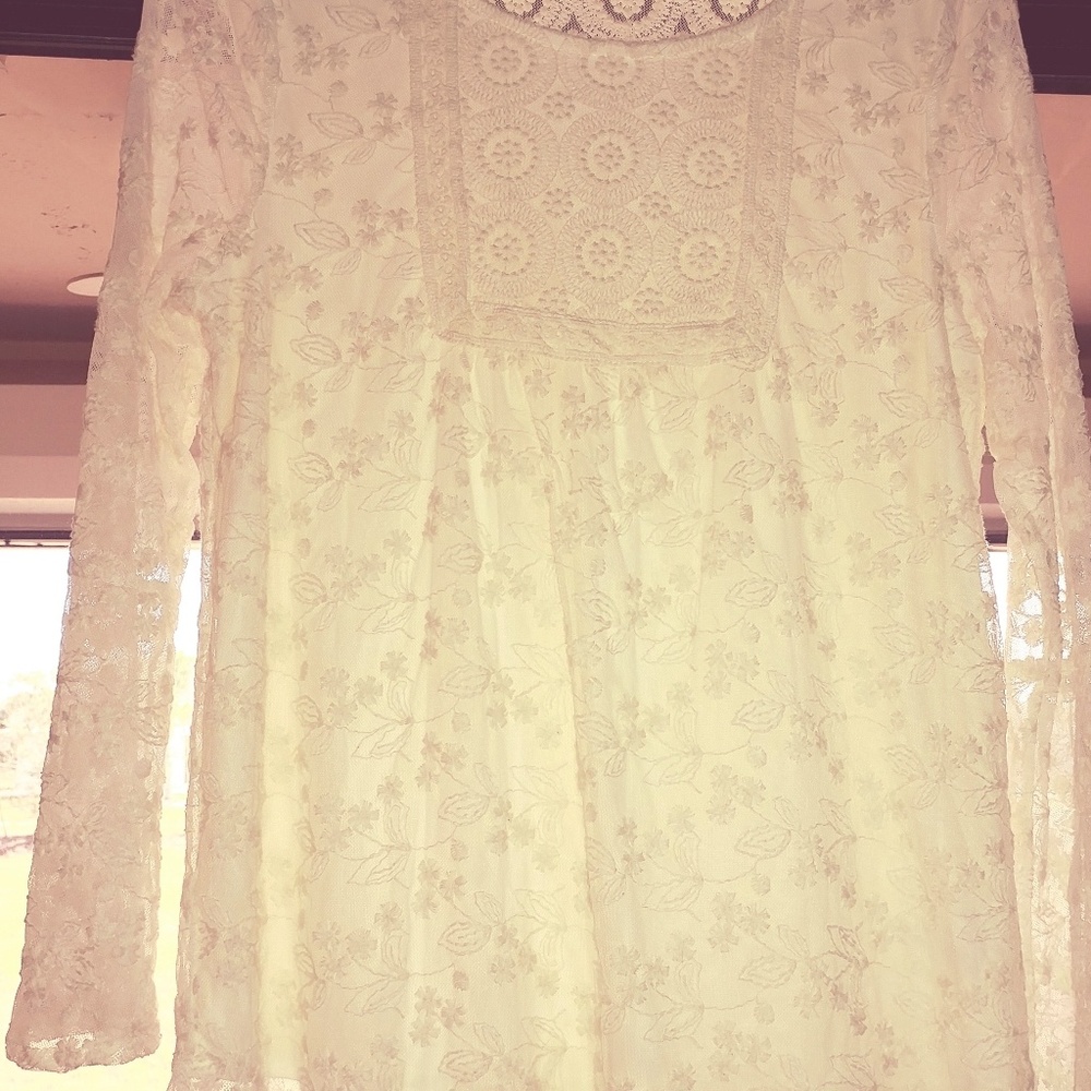 Boho, off-white lace top, 3/4 sleeve, Small