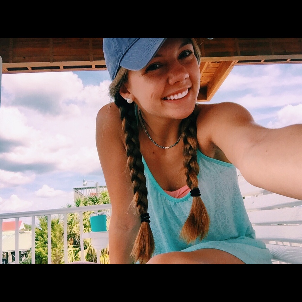 Meet your Posher, Jessica