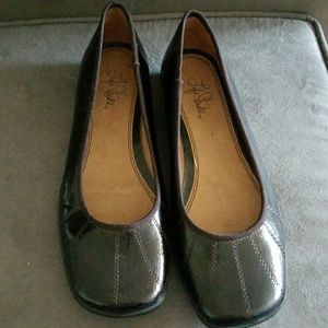 Life stride flats