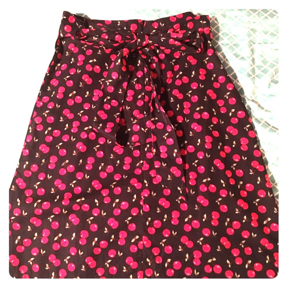 Black cherries pencil skirt