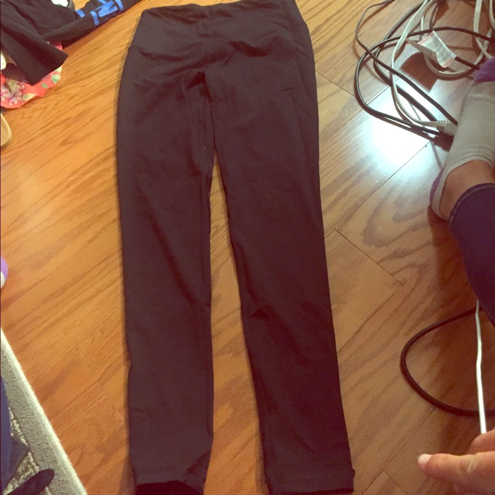 Final drop! VS sport size small work out leggings