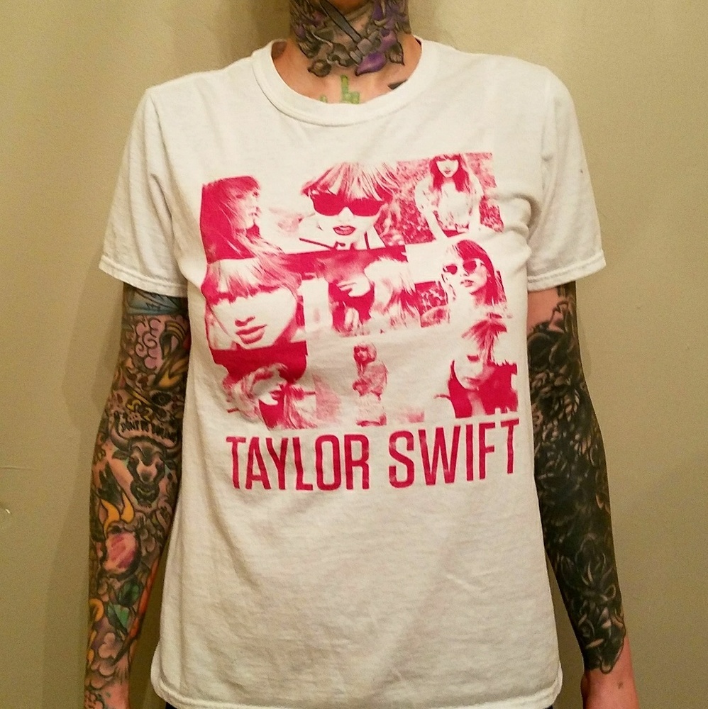 Tay Swift Tee.