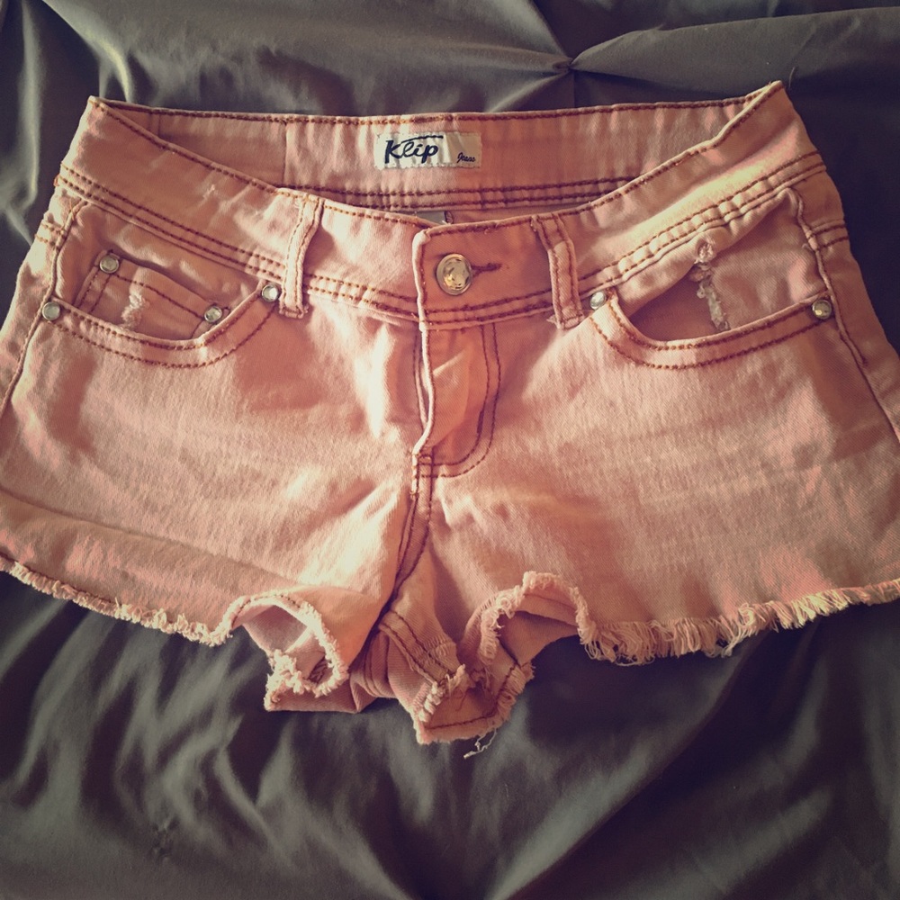 Light pink shorts, diamond accents, size 9, junior