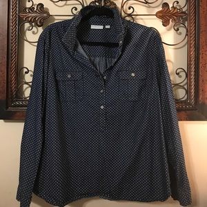 X-Large polka dot blue shirt.